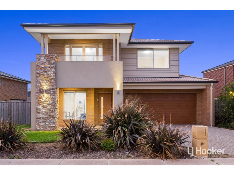 23 Beachside Crescent, Point Cook VIC 3030