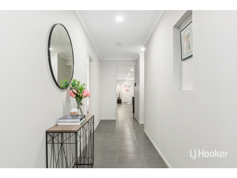 30 Terrene Terrace, Point Cook VIC 3030