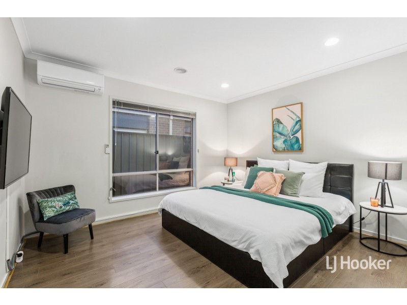 30 Terrene Terrace, Point Cook VIC 3030