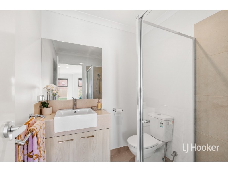 20 Oberon Street, Point Cook VIC 3030