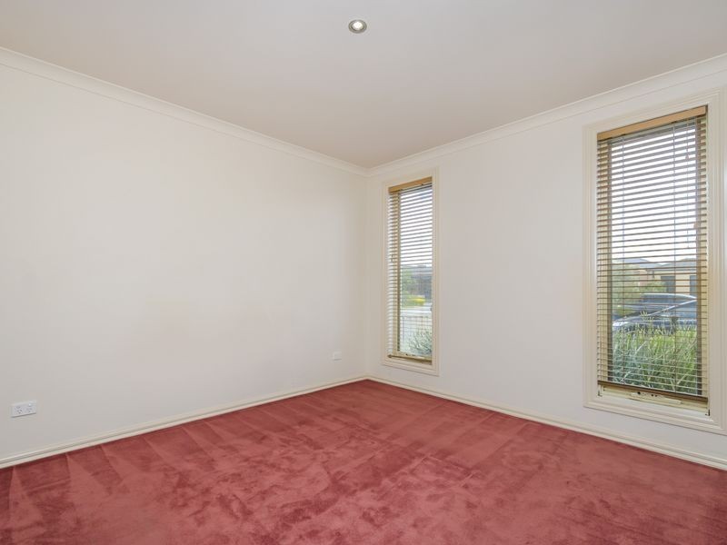 11 Licodia Avenue, Point Cook VIC 3030