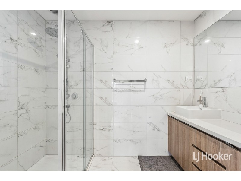 40 Honolulu Drive, Point Cook VIC 3030