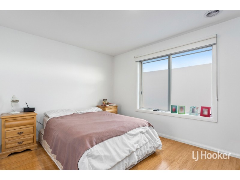 40 Honolulu Drive, Point Cook VIC 3030