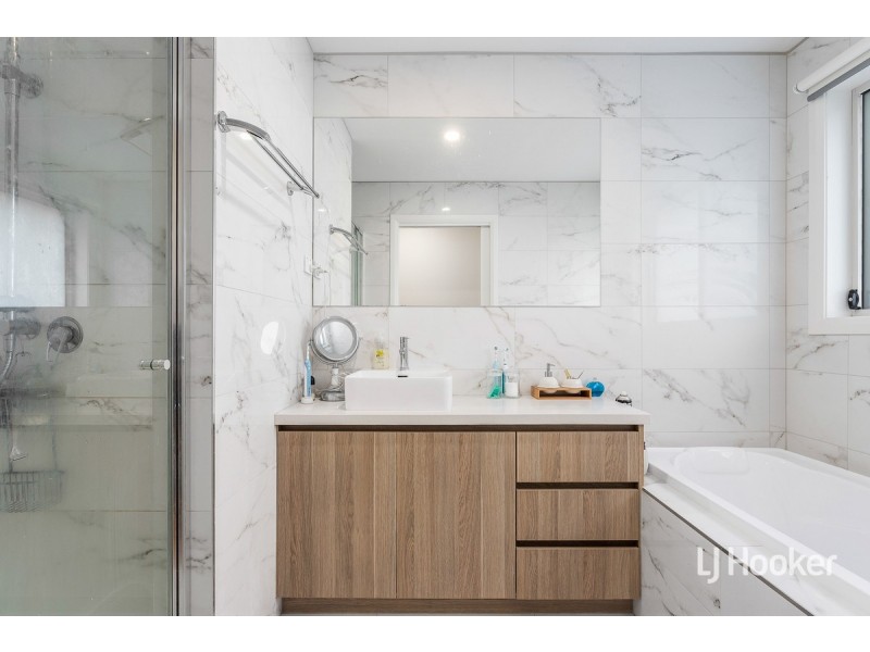 40 Honolulu Drive, Point Cook VIC 3030