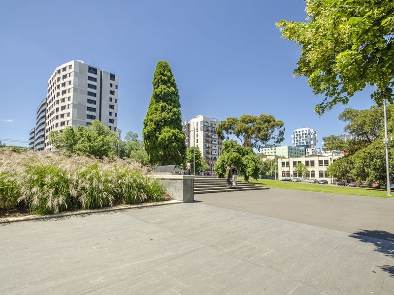 910/131 Pelham Street, Carlton VIC 3053