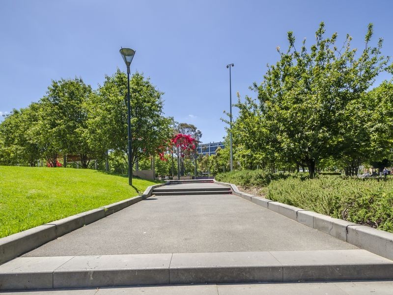 910/131 Pelham Street, Carlton VIC 3053