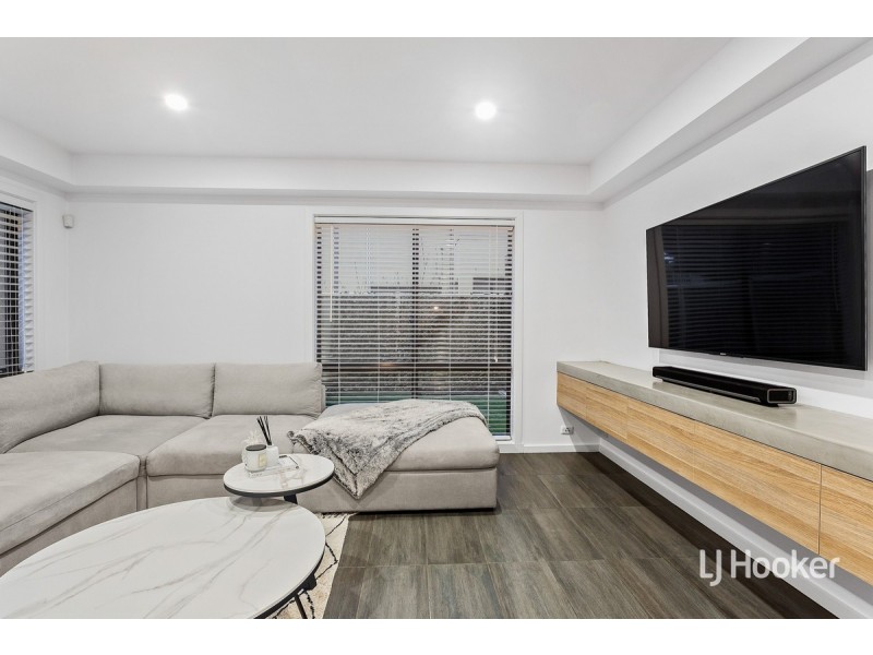 1 Friar Park Place, Point Cook VIC 3030