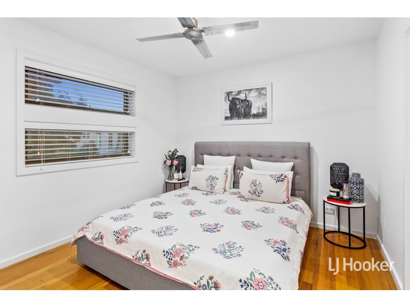 1 Friar Park Place, Point Cook VIC 3030