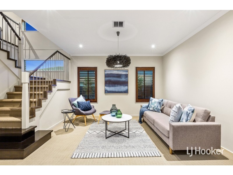 243 Saltwater Promenade, Point Cook VIC 3030