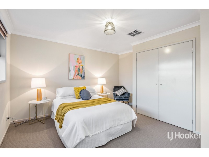243 Saltwater Promenade, Point Cook VIC 3030