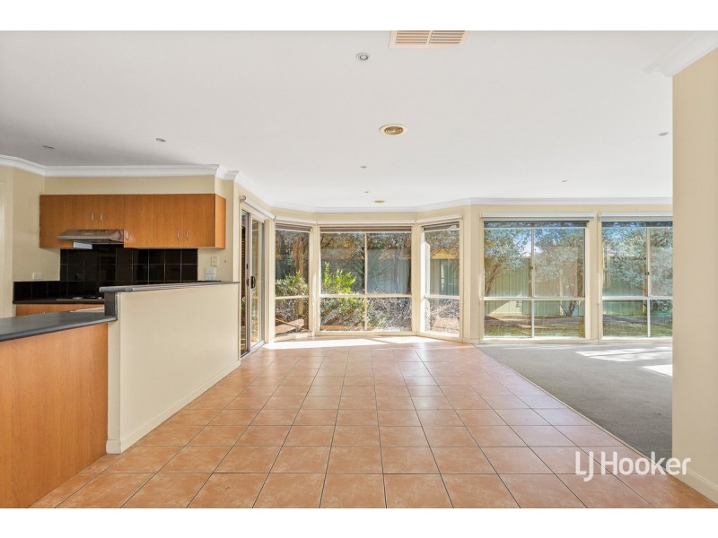 74 Dalkeith Drive, Point Cook VIC 3030