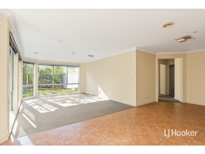 74 Dalkeith Drive, Point Cook VIC 3030