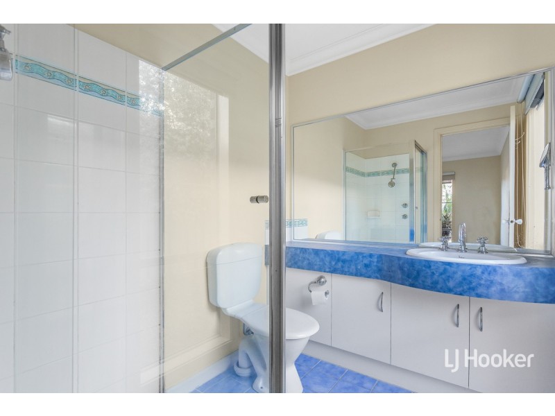 74 Dalkeith Drive, Point Cook VIC 3030