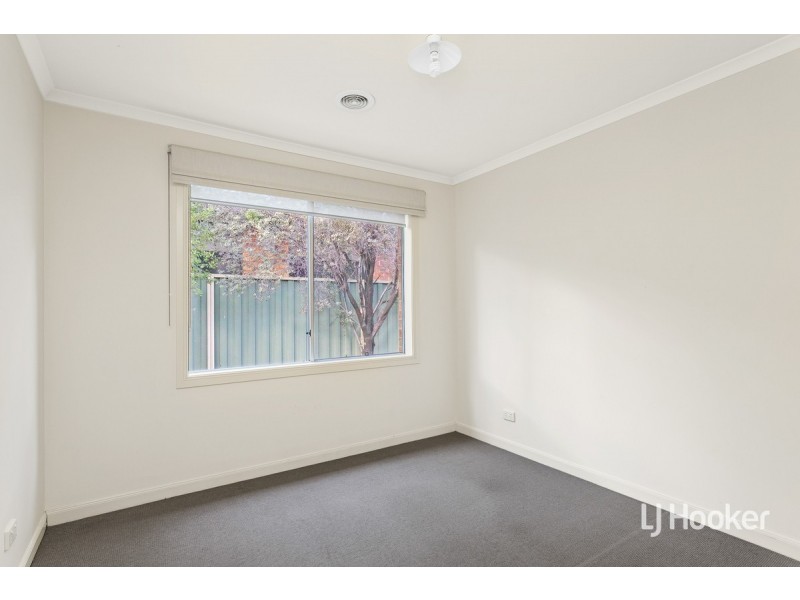 74 Dalkeith Drive, Point Cook VIC 3030