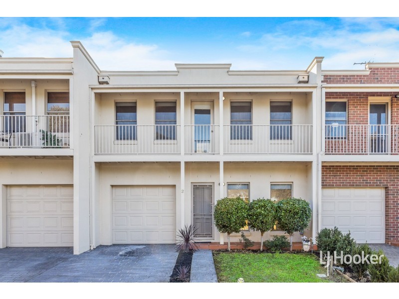 2/14 Mickleton Grove, Point Cook VIC 3030