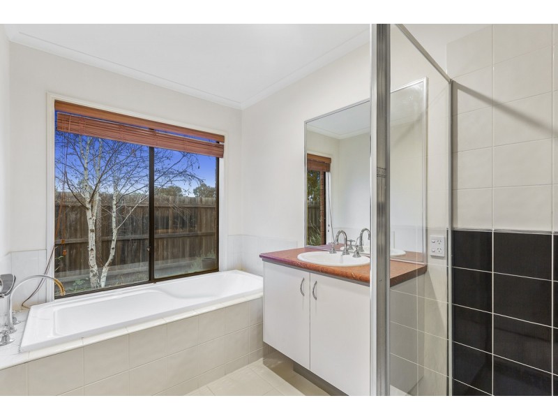 1 Dorrington Street, Point Cook VIC 3030