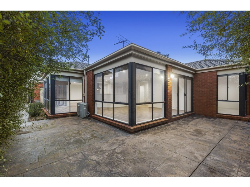 1 Dorrington Street, Point Cook VIC 3030