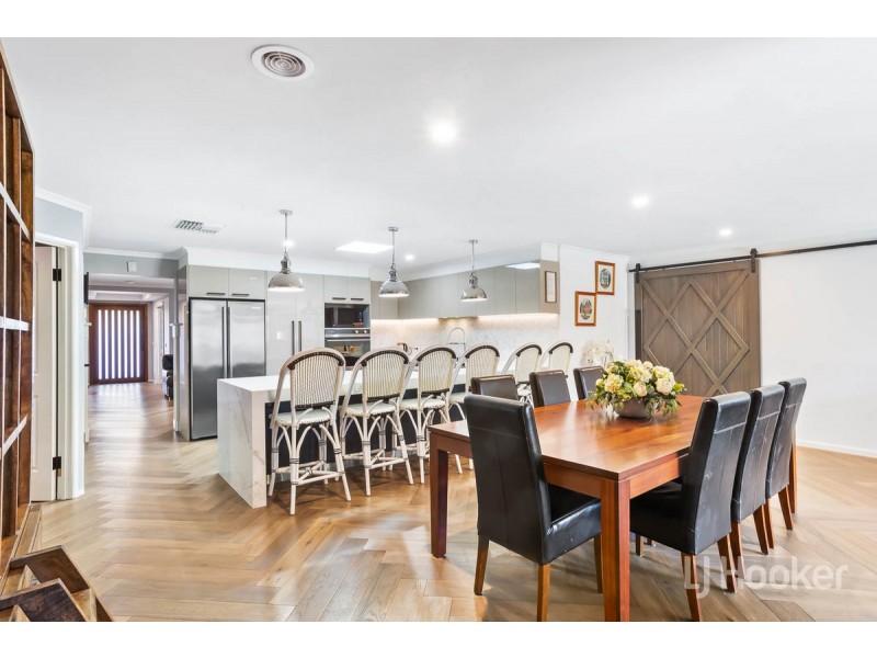 9 St Andrews Drive, Werribee VIC 3030