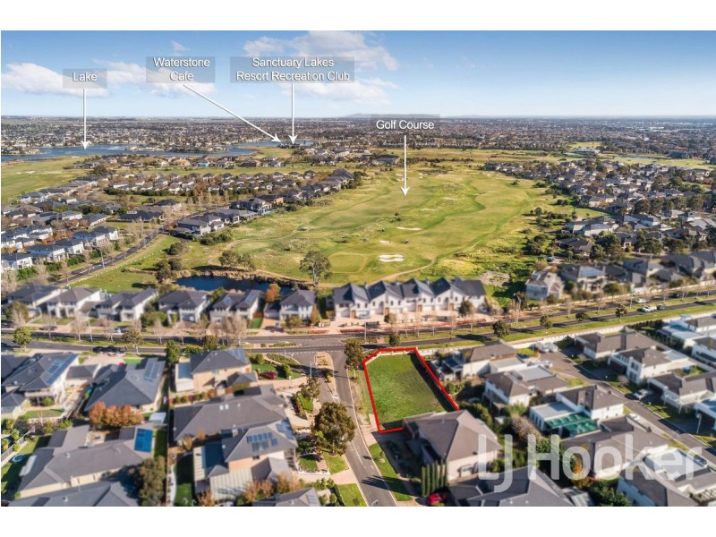 215 Sanctuary Lakes North Boulevard, Sanctuary Lakes VIC 3030