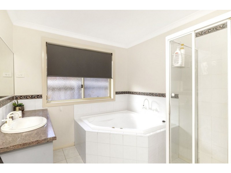 10 Boardwalk Boulevard, Point Cook VIC 3030