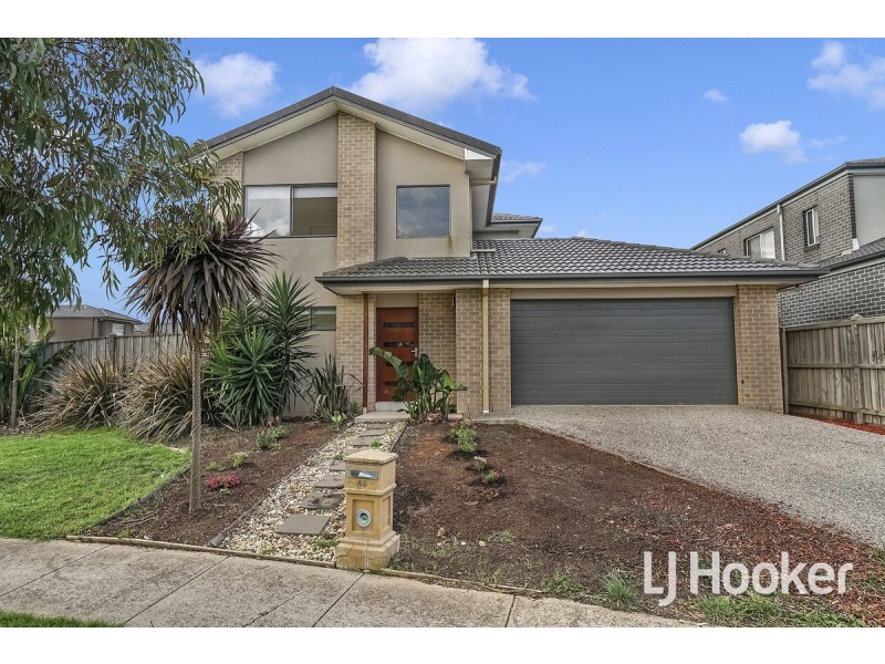 48 Featherbrook Drive, Point Cook VIC 3030