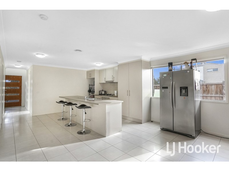 48 Featherbrook Drive, Point Cook VIC 3030
