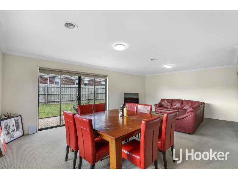 48 Featherbrook Drive, Point Cook VIC 3030