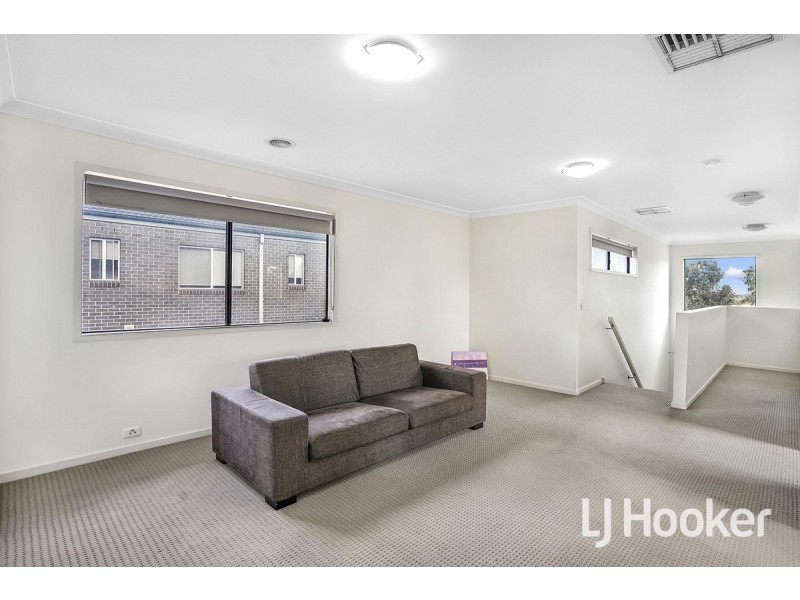 48 Featherbrook Drive, Point Cook VIC 3030