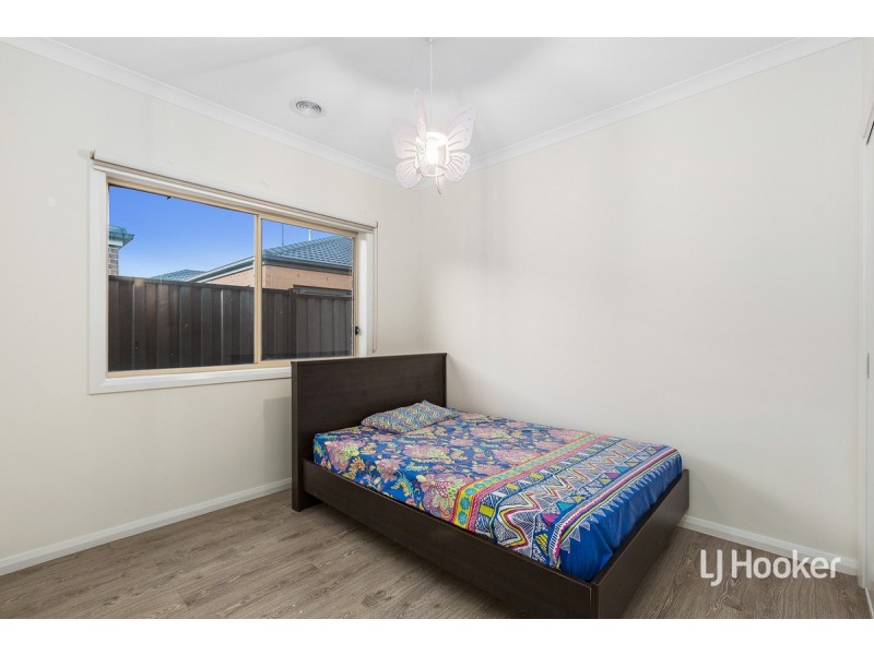 8 Saxby Street, Tarneit VIC 3029