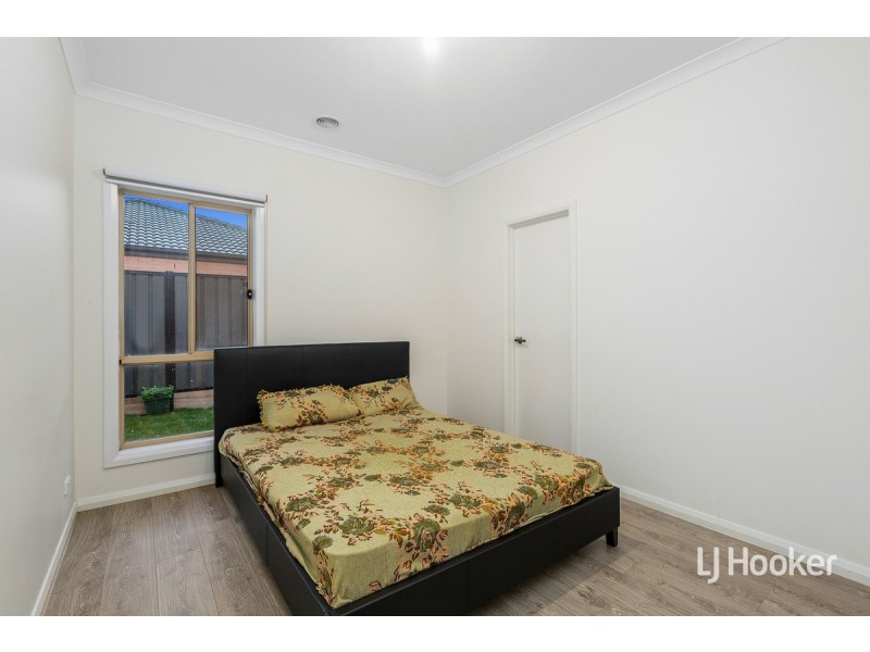 8 Saxby Street, Tarneit VIC 3029