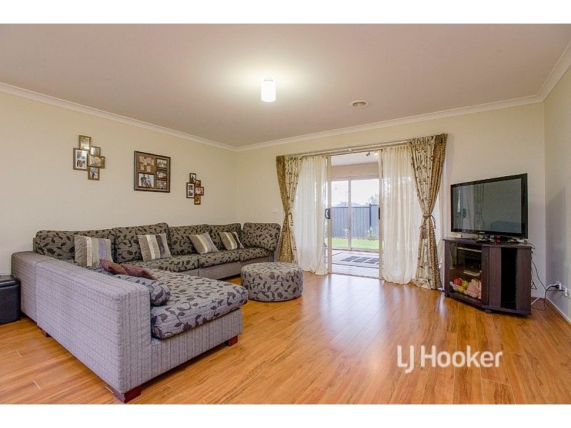 101 Tom Roberts Parade, Point Cook VIC 3030
