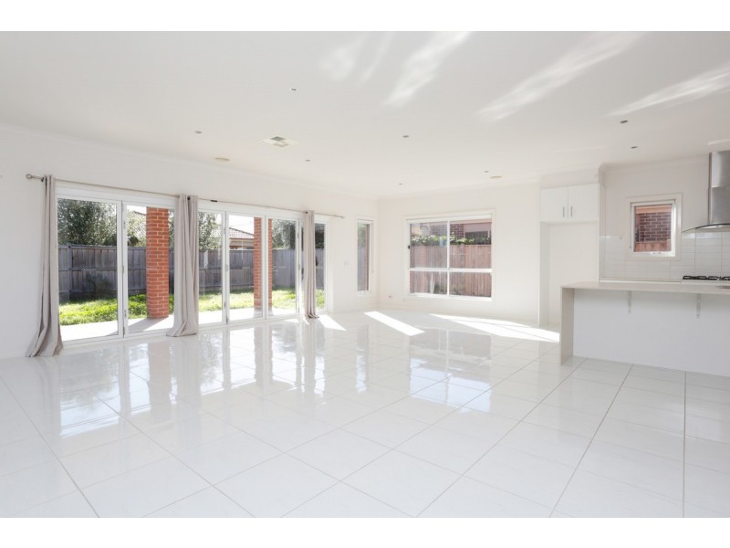 15 Tusmore Road, Point Cook VIC 3030