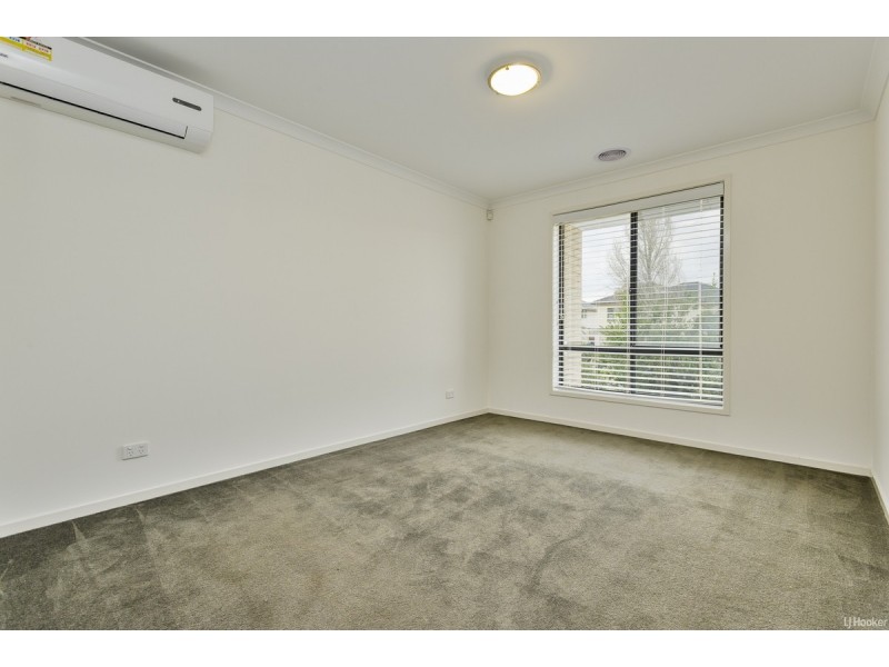 152 Sanctuary Lakes South Boulevar, Sanctuary Lakes VIC 3030