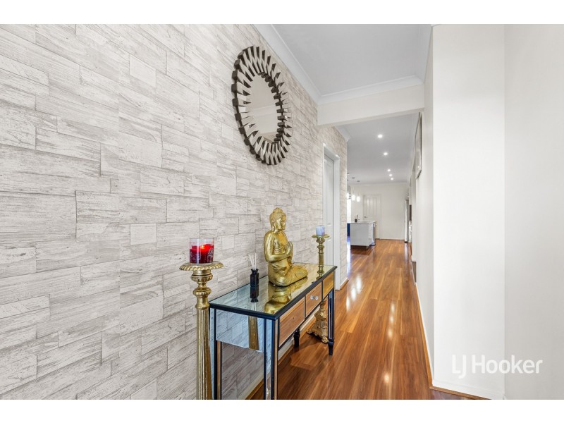 10 Allcrest Way, Truganina VIC 3029