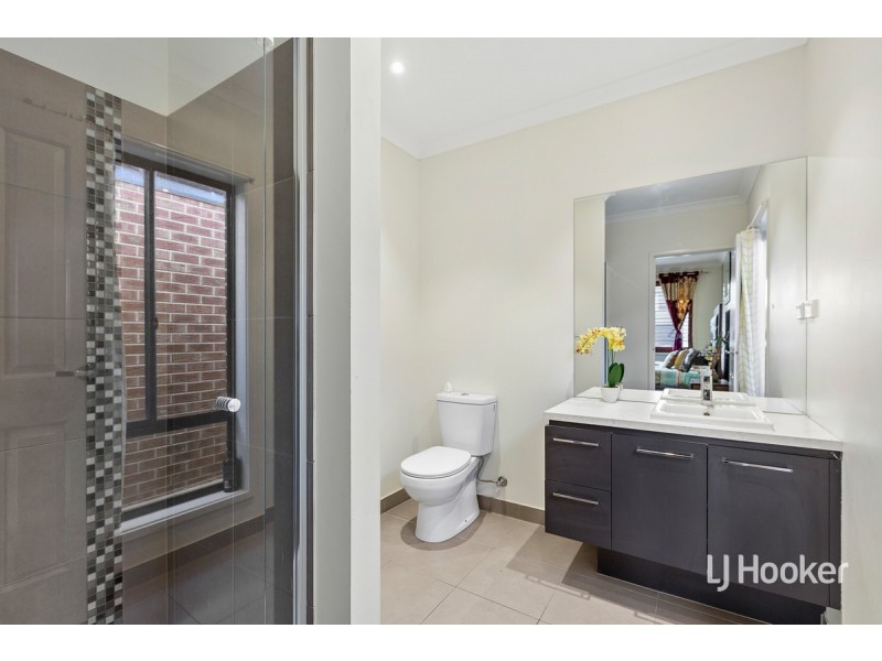 10 Allcrest Way, Truganina VIC 3029