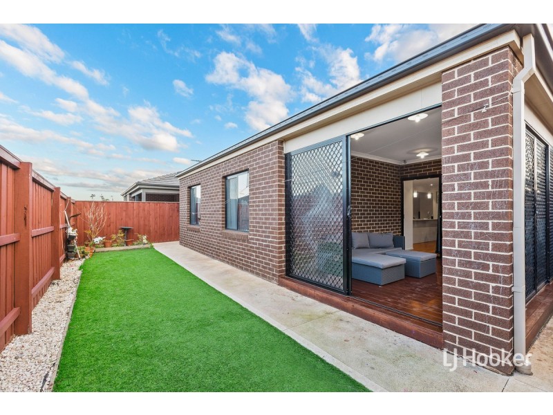 10 Allcrest Way, Truganina VIC 3029