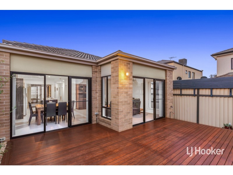 1/3 Santander Crescent, Point Cook VIC 3030