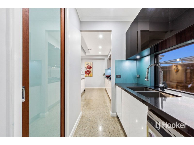 35 Pennsylvania Crescent, Point Cook VIC 3030