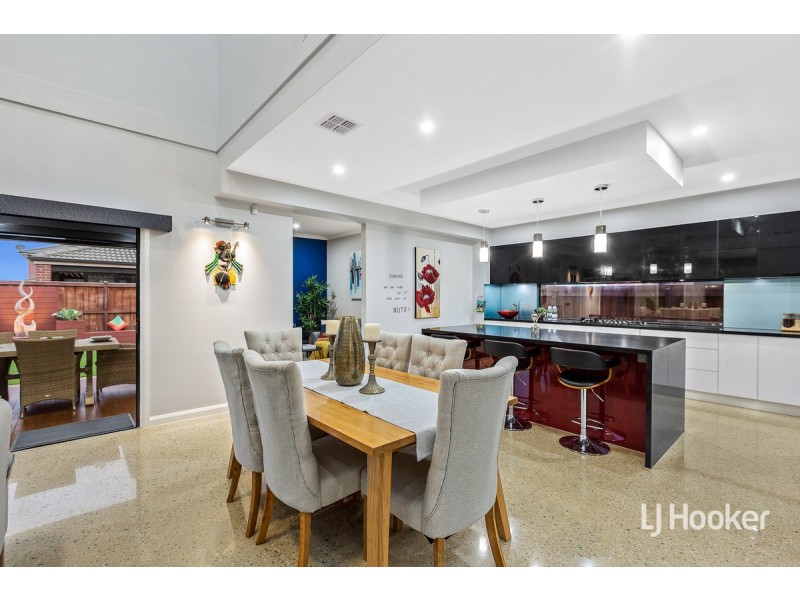 35 Pennsylvania Crescent, Point Cook VIC 3030