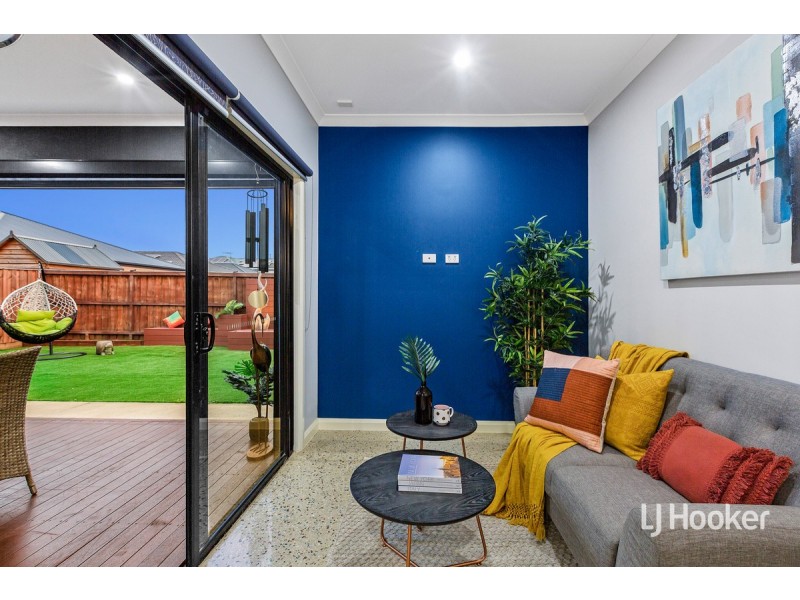 35 Pennsylvania Crescent, Point Cook VIC 3030