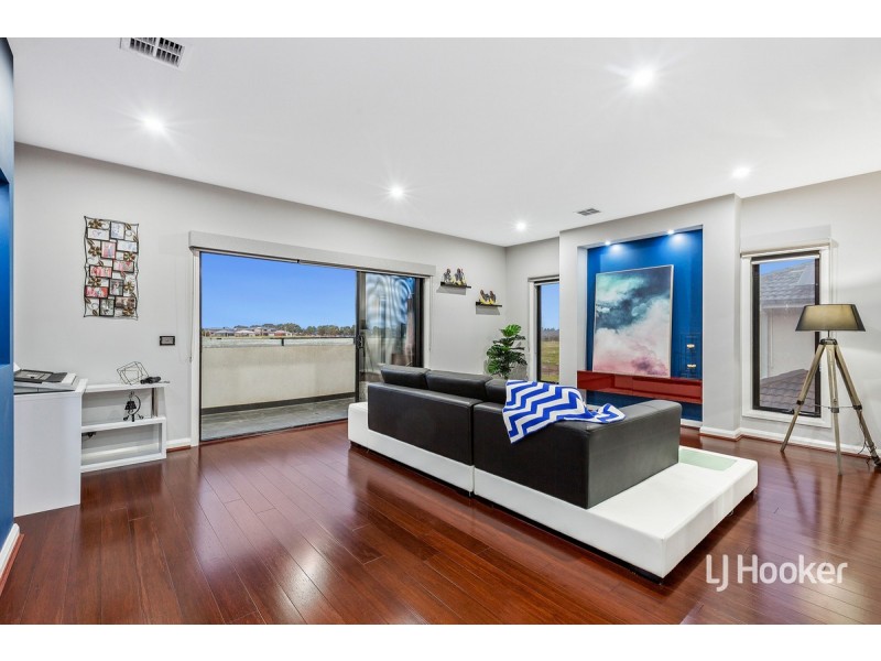 35 Pennsylvania Crescent, Point Cook VIC 3030