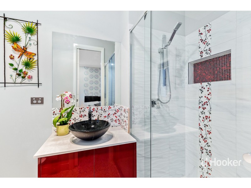 35 Pennsylvania Crescent, Point Cook VIC 3030