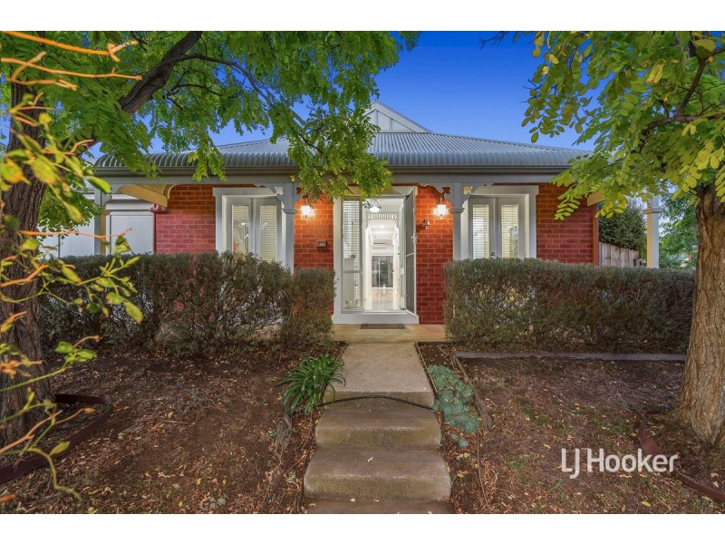 10 Kingsley Avenue, Point Cook VIC 3030