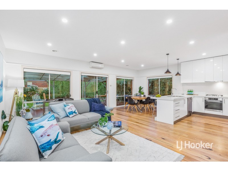 10 Kingsley Avenue, Point Cook VIC 3030