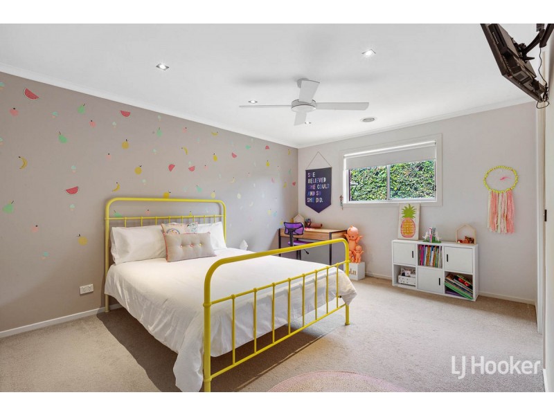 8 Tedesco Court, Werribee VIC 3030