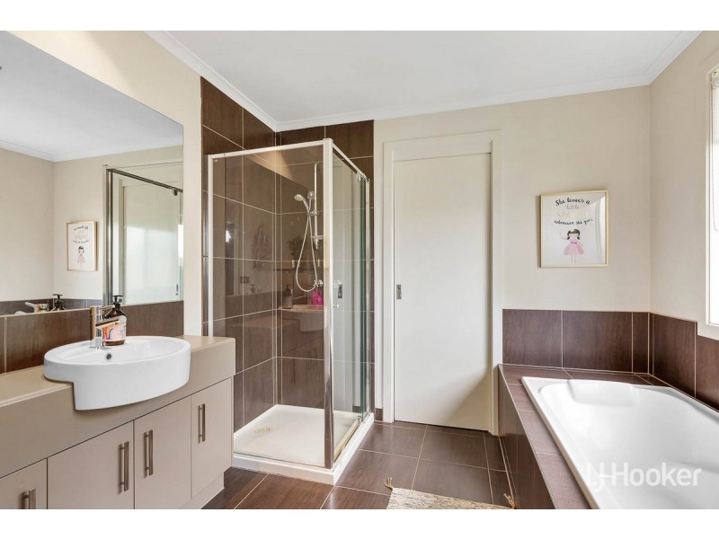 8 Tedesco Court, Werribee VIC 3030