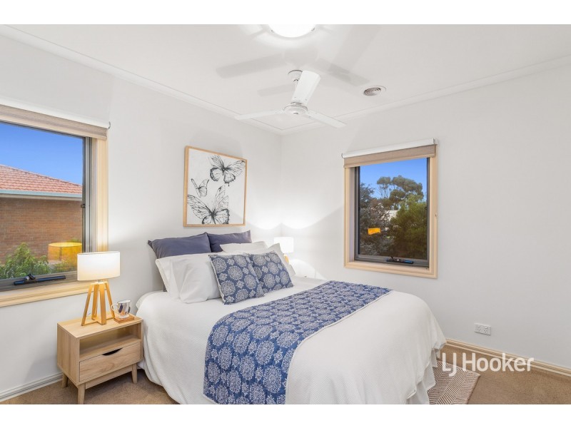 2 Truganina Avenue, Seabrook VIC 3028