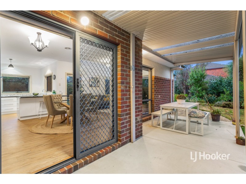 2 Truganina Avenue, Seabrook VIC 3028