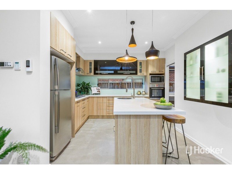 27 Haslewood Street, Point Cook VIC 3030