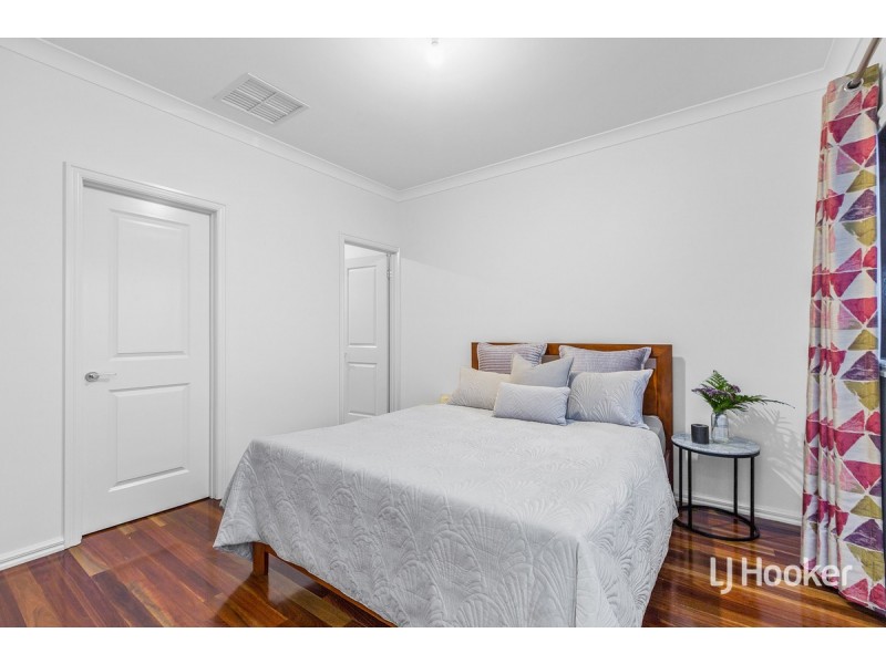 27 Haslewood Street, Point Cook VIC 3030